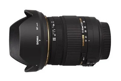 <b><big>SIGMA 17-50MM F/2.8 EX DC OS HSM</big></b>
							<p style='text-align:justify'>
								De Sigma 17-50mm f/2.8 EX DC OS HSM is een standaard zoomobjectief met groot diafragma en een minimale brandpuntsafstand van 17mm;
								de lens is exclusief ontworpen voor DSLR camera’s met APS-C sensor en biedt een hoge lichtsterkte over het hele bereik.
								De minimale scherpstelafstand is 28 cm in het gehele zoombereik.<br>
								Het objectief beschikt over een Optical Stabiliser (OS) waarmee 4 stops winst behaald kan worden.
								Het objectief bevat een HSM (Hyper Sonic Motor), die zorgt voor nagenoeg geluidloze auto focus,
								waarbij handmatig bijstellen en/of overrulen tijdens de AF scherpstelling mogelijk is.
								<br>Deze compacte en lichtgewicht lens is ideaal voor reisfotografie.
							</p>
							<!-- LINK TOEVOEGEN IN OMSCHRIJVING -->
							<small><i>
								meer informatie:
								<a href='https://www.sigma-global.com/en/lenses/17_50_28/' target='_blank' class='gear-link'>
									Sigma Global&nbsp;
									<i style='margin-top:-4px;' class='fas fa-external-link-alt fa-fw'></i>
								</a>
							</i></small><br>