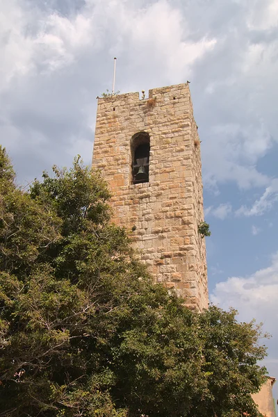 <big><b>CATHÉDRALE NOTRE-DAME</b></big><br>Antibes (F)<br><br><big>- 2021 -</big>
					<span class='w3-text-gray'>
							<br><br><code><i class='fa-solid fa-sliders fa-rotate-270 fa-sm'></i> <small>ISO 100 - F16 - 1/100s - 18mm<br>Canon EF-S 10-18mm f4.5-5.6 IS STM</small></code>
					</span>